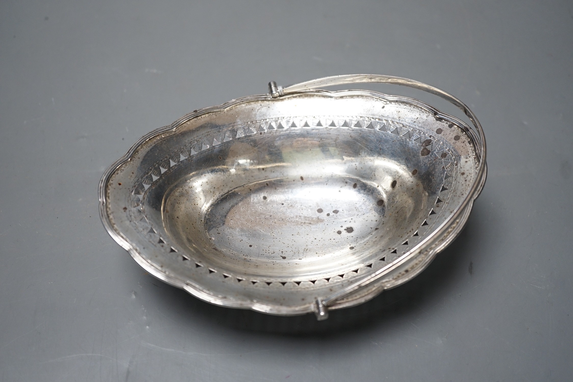 A George III pierced silver oval epergne basket?, makers' mark rubbed, London, 1788, 17cm, 4.9oz.